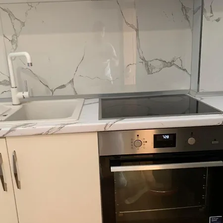 Apartamento Lungo Mare Te Carburanti Castrati Vlorë