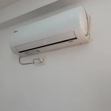 Lungo Mare Te Carburanti Castrati *